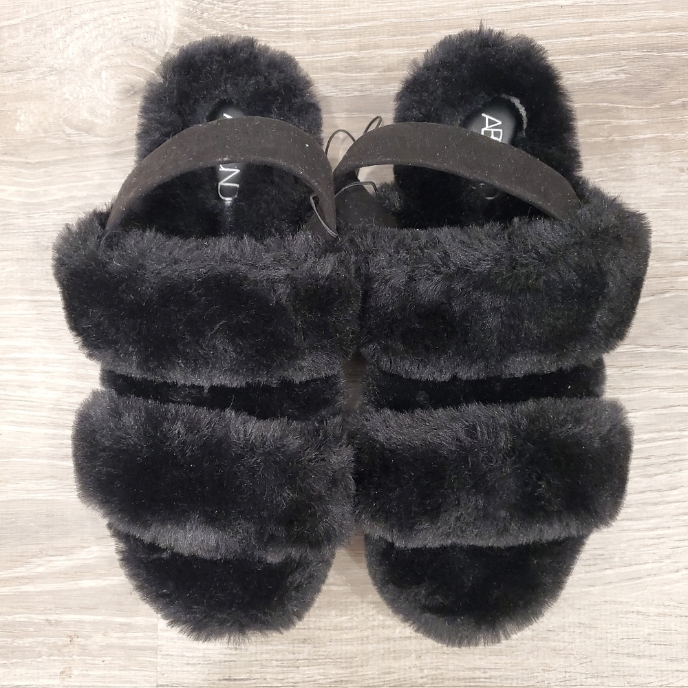 NEW Abound Autumn Faux Fur Black Sandals